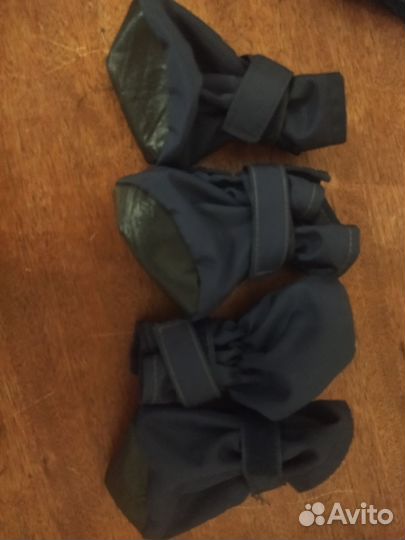 Комбинезон с ботинками на собаку