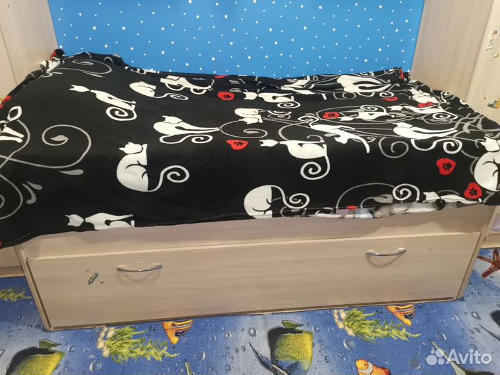 Выдвижная кровать