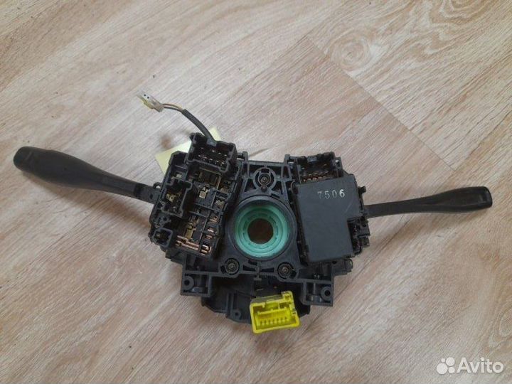 Подрулевой переключатель Nissan Bluebird 1996-2001