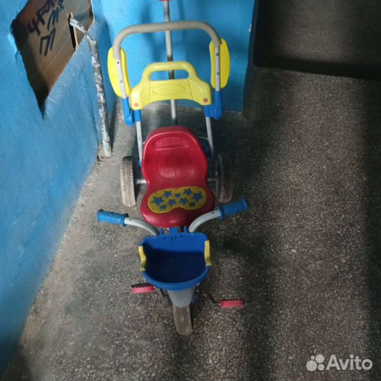 Детский велосипед с ручкой бу