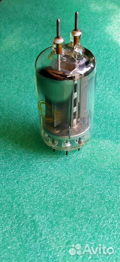 Радиолампа Гу19-1/6Н13С. СССР 1976 г. Новая