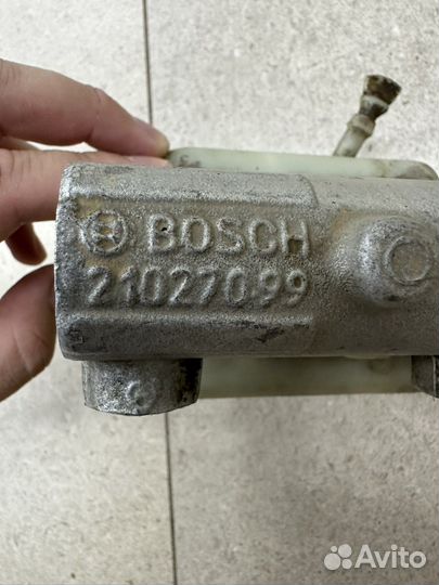 Главный тормозной цилиндр Volkswagen Golf 4