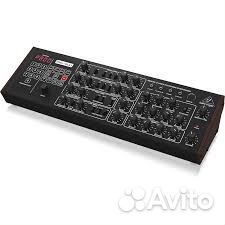 Аналоговый синтезатор Behringer Pro-800
