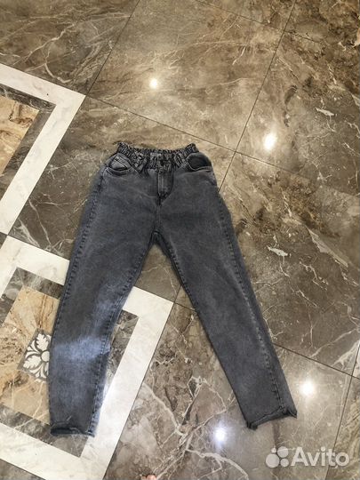 Джинсы bershka