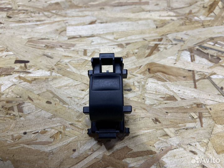 Кнопка стеклоподъемника Toyota Rav4 40