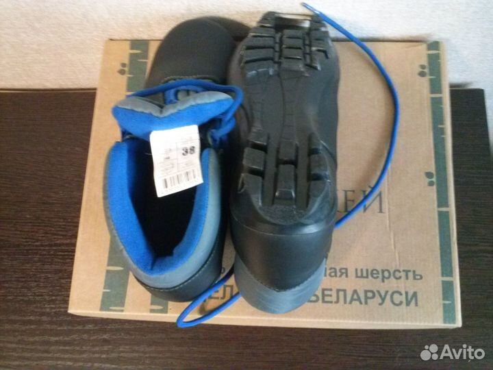 Ботинки лыжные детские размер 35.37.38