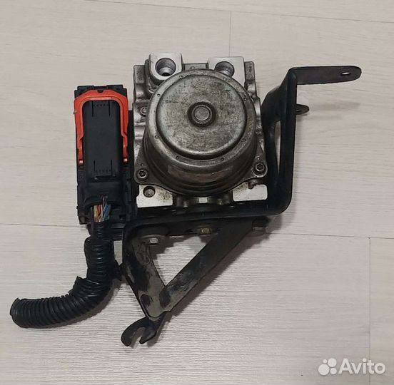 Блок ABS Honda Inspire UC1