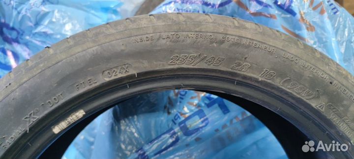 Michelin Pilot Sport 3 235/45 R18 50ZR