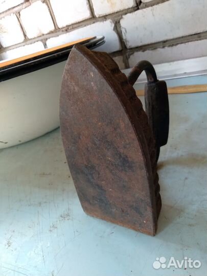 Утюг чугунный старинный