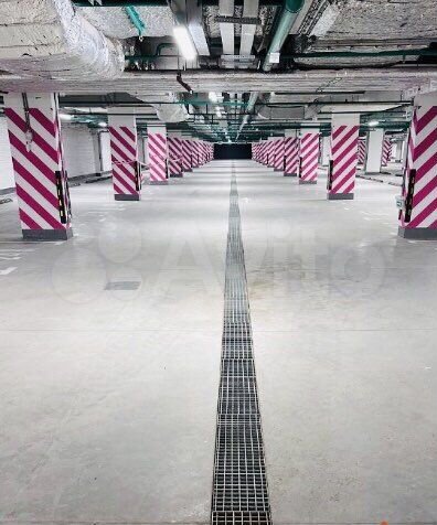 Машиноместо, 14 м²