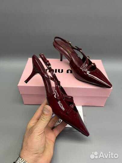 Туфли Miu Miu женские бордовые