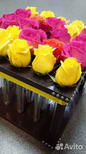 Розы в боксе