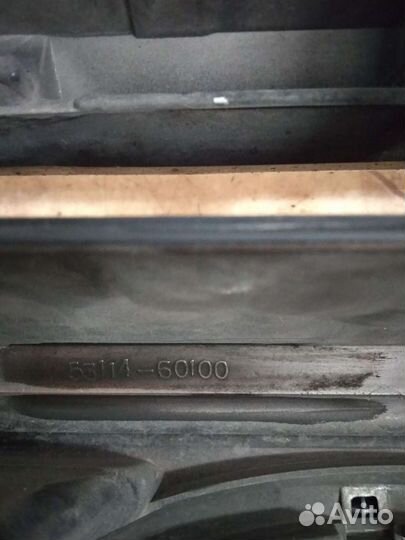 Решетка радиатора Toyota Land Cruiser 200