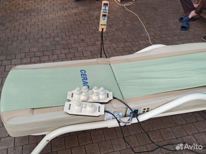 Массажный стол