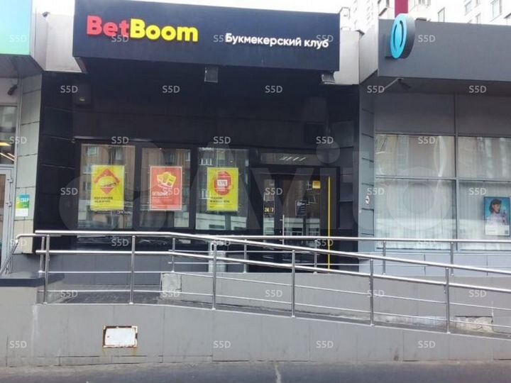 Сдам торговое помещение, 100 м²