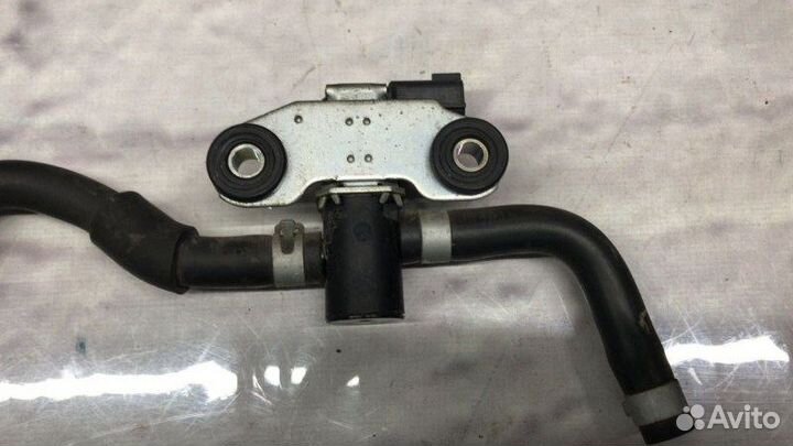 Клапан вакуумный передний Infiniti M35 Y50 VQ35HR