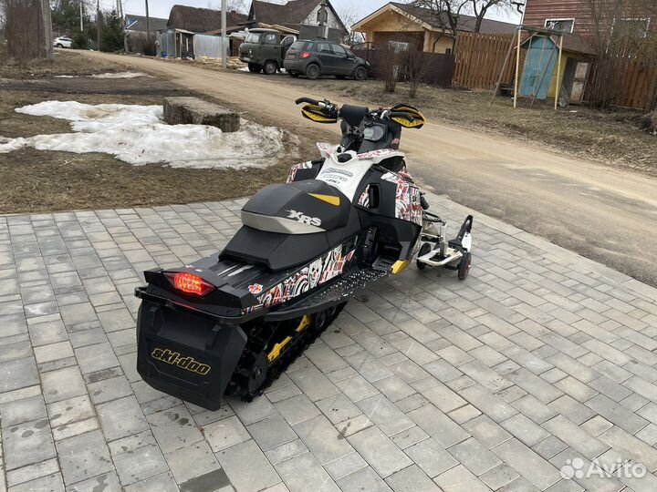 Снегоход BRP MX-Z 800 E-Tec X-RS