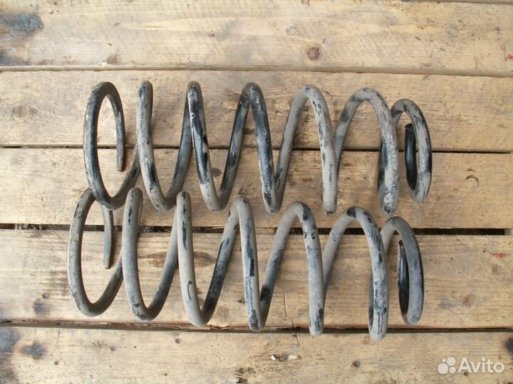 Пружина задняя Honda Civic