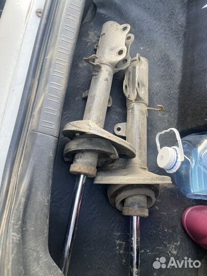 Задние стойки тойота королла 110