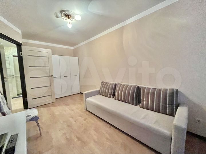 2-к. квартира, 50 м², 12/17 эт.