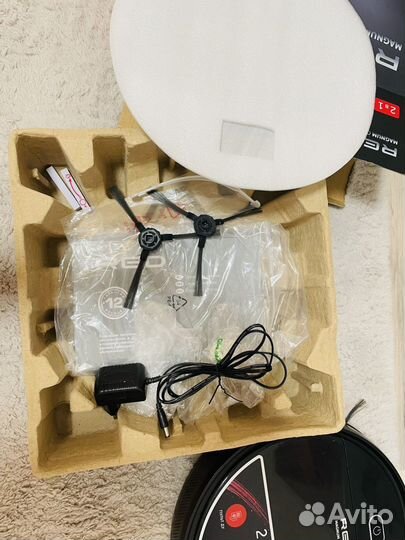 Робот пылесос