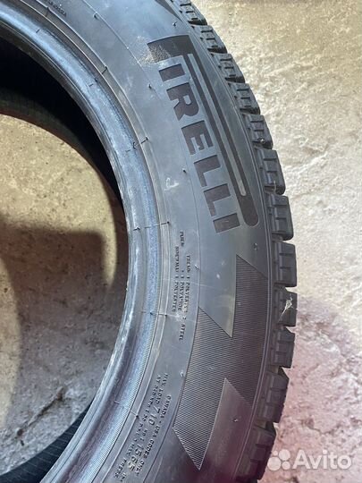Pirelli Ice Zero FR 205/60 R16 96T