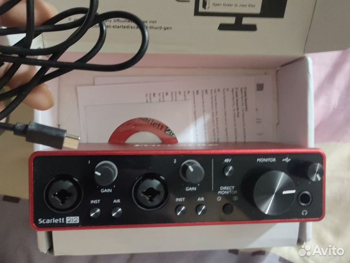 Звуковая карта usb Focusrite scarlett 2i2.реплика