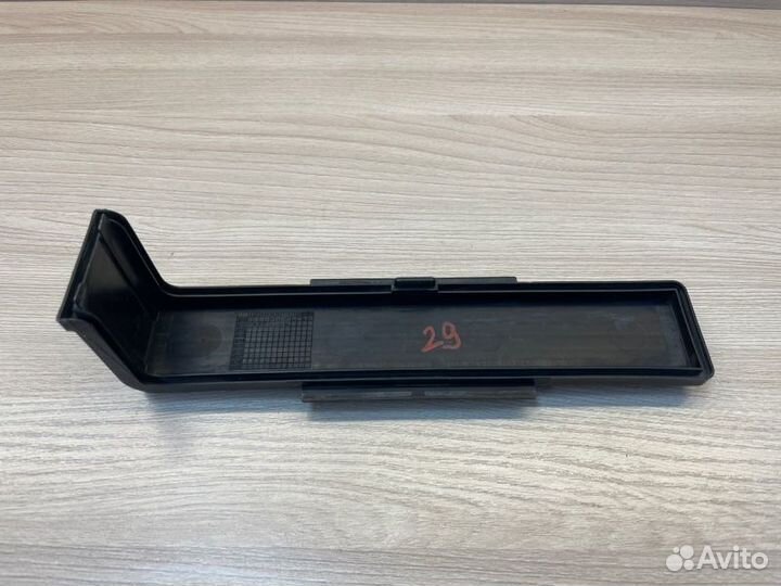 Крышка салонного фильтра Volkswagen Polo