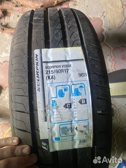 Pirelli Scorpion Verde 215/60 R17