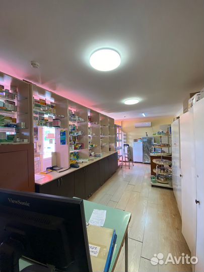 Аптека здание, земля, товар