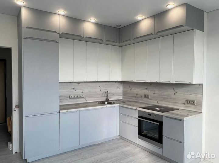 Кухня новая