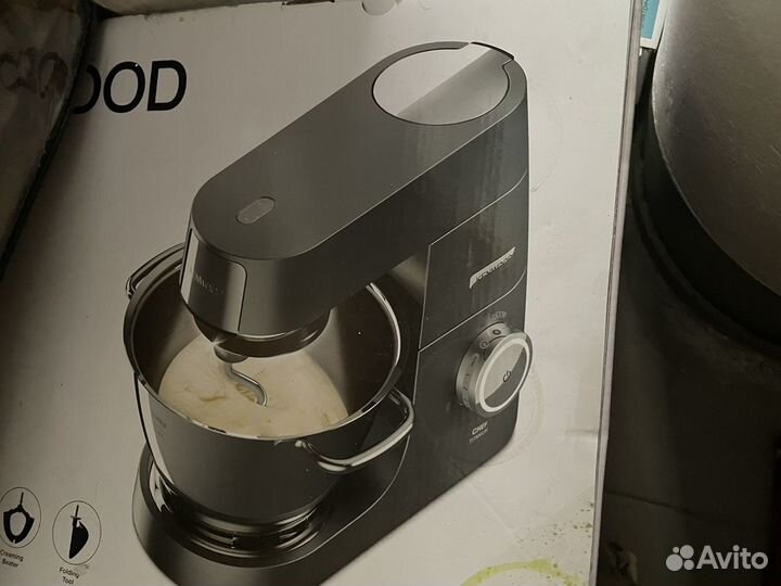 Кухонная машина Kenwood Titanium KVC7300S