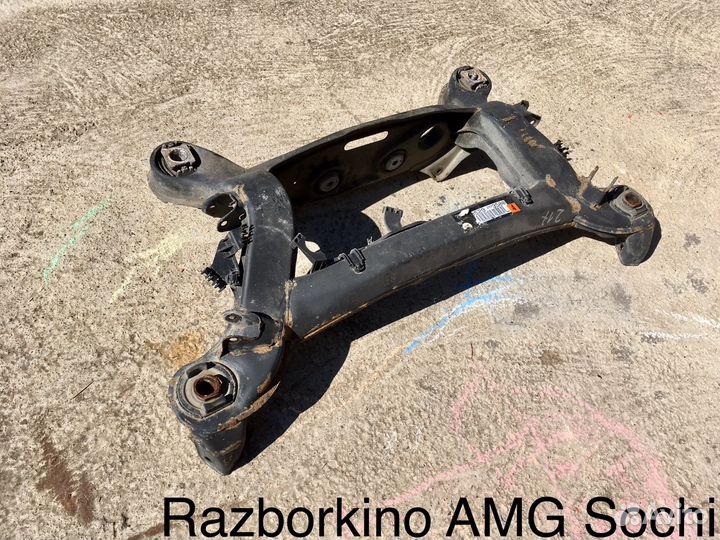 Балка задняя (подрамник) для Mercedes W203 C класс