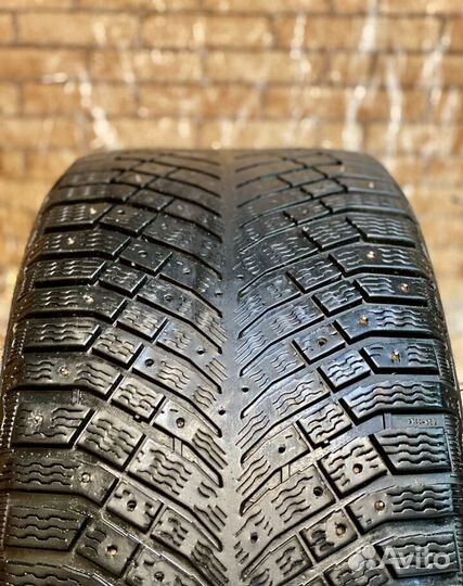 Michelin X-Ice North 4 275/40 R19