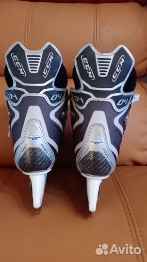 Коньки хоккейные CCM 33 размера