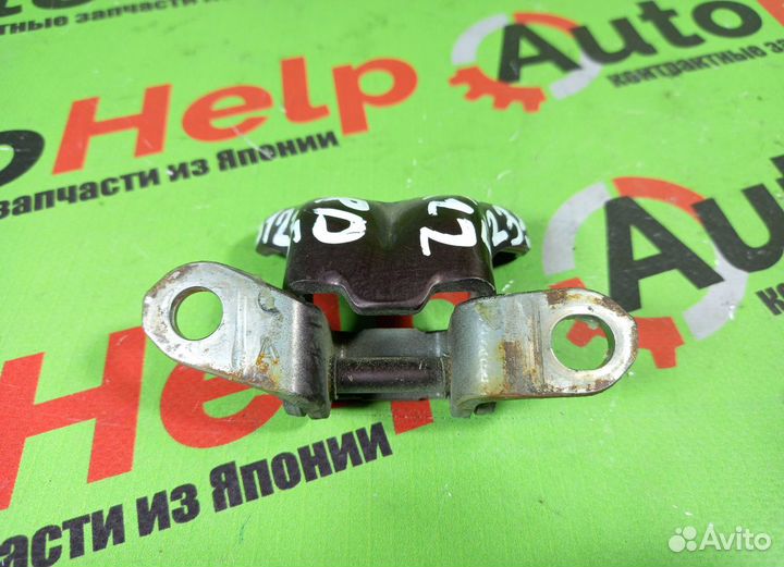 Петля двери nissan cube BNZ11 перед право