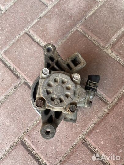 Насос гур камри 30