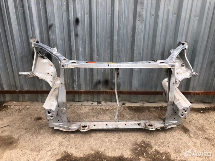 Панель передняя Toyota Rav4 20 CA 2003-2005