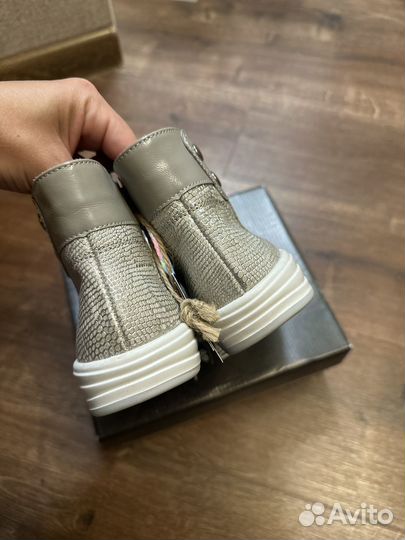 Ботинки осенние для девочки 29 размер