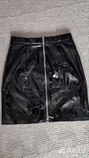Лаковая кожаная юбка от бренда Fpeople