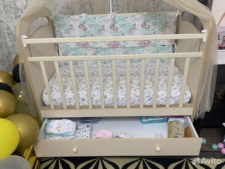 Детская кроватка с ящиком