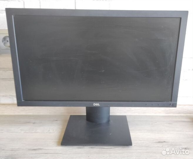 Монитор Dell 19.5