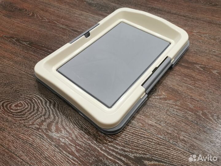 Лоток для собак под пеленку