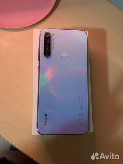 Xiaomi Redmi 8, 3/32 ГБ