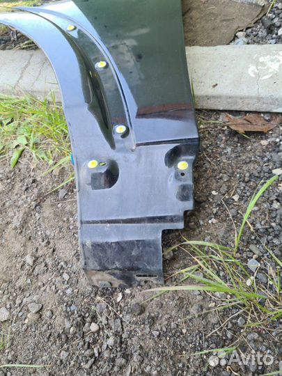 Крыло Land Rover Discovery 3