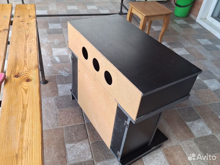 Тумбочка под телевизор