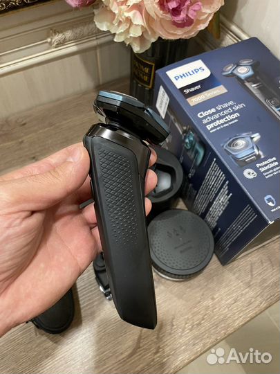 Электробритва Philips 7783/59 (7000)