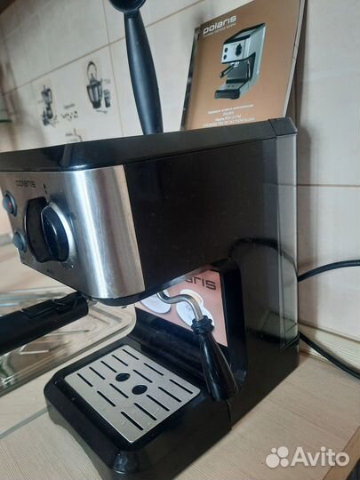 Кофеварка рожковая polaris