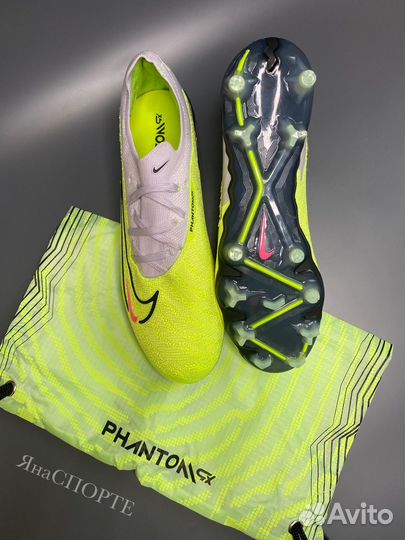 Футбольные бутсы Nike phantom gx