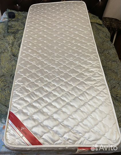 Кровать двуспальная 160х200 с матрасом бу